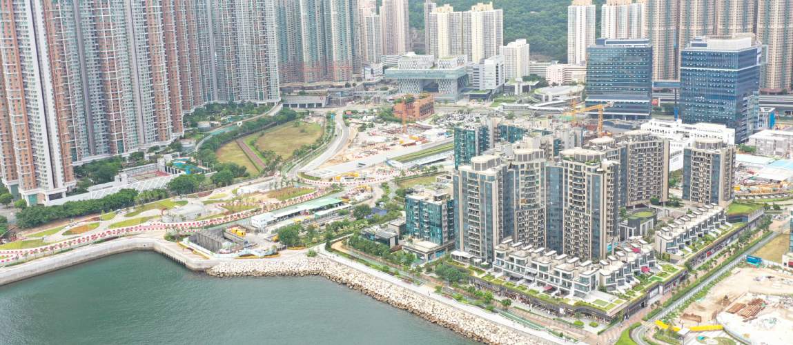 High Potential Retail Podium with Carpark in Tseung Kwan O For Sale